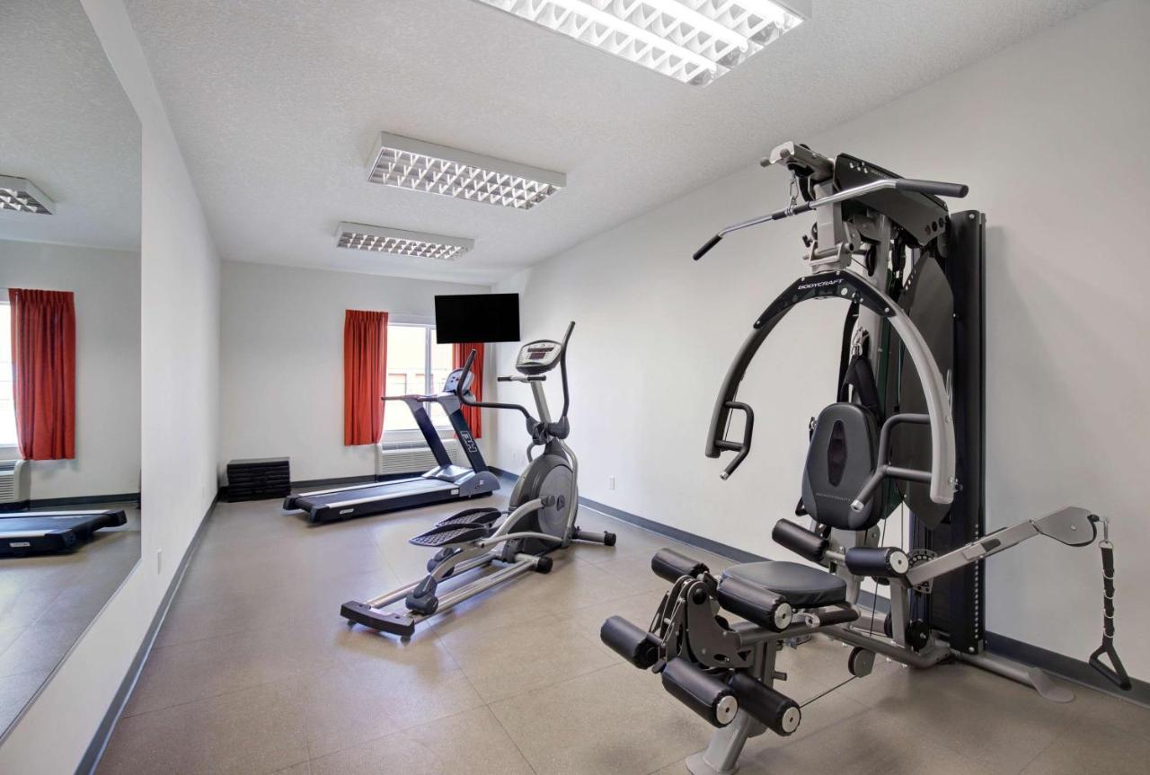 Motel 6 Airdrie Dış mekan fotoğraf