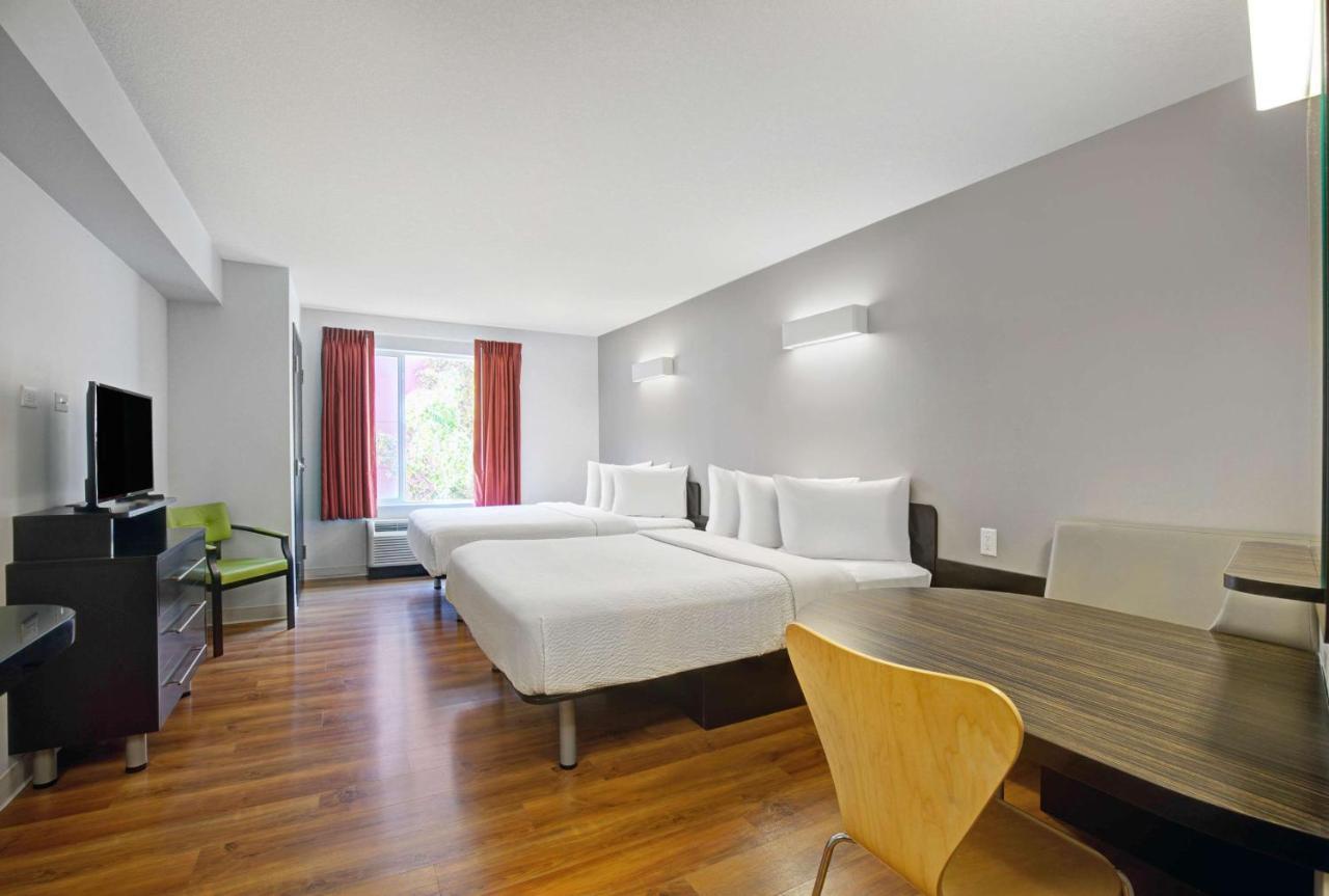 Motel 6 Airdrie Dış mekan fotoğraf