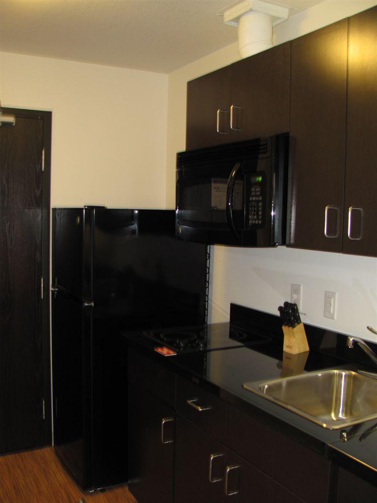 Motel 6 Airdrie Dış mekan fotoğraf