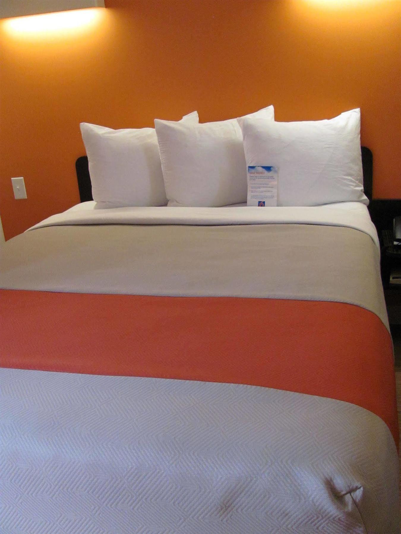 Motel 6 Airdrie Dış mekan fotoğraf